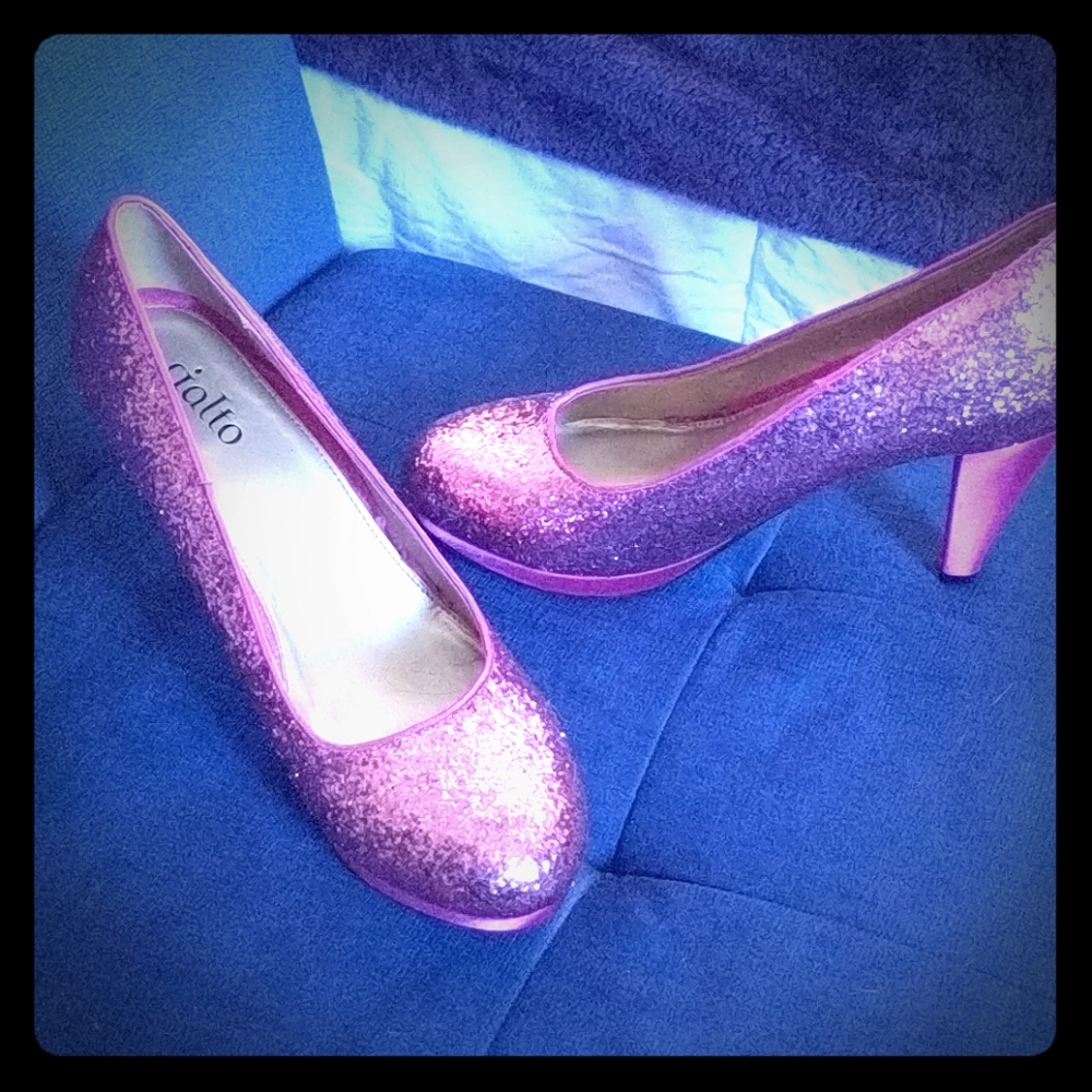 COPY - rialto size 9 Pink Glitter Pumps